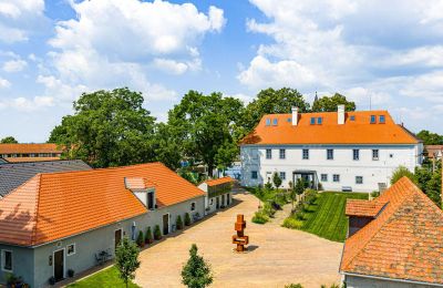 Inspiré par la Renaissance, restauré pour l’avenir : un château comme une maison individuelle, Image 13