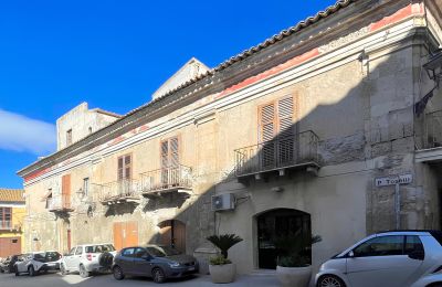 Propriétés historiques, Demeure urbaine du XIXe siècle à vendre à Palma di Montechiaro