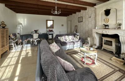 Demeure historique à vendre Beauvais-sur-Matha, rue de l eglise 12, Nouvelle-Aquitaine, Image 4/19