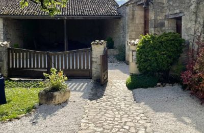 Demeure historique à vendre Beauvais-sur-Matha, rue de l eglise 12, Nouvelle-Aquitaine, Image 12/19