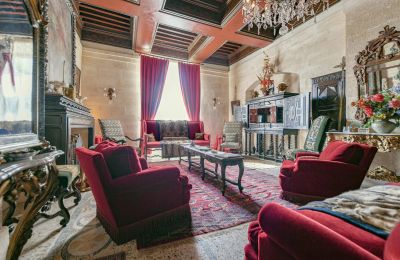 Château médiéval à vendre Pouzilhac, Occitanie, Image 17/43