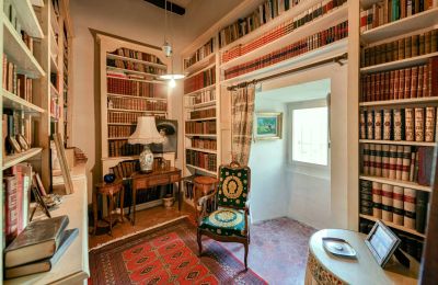 Château médiéval à vendre Pouzilhac, Occitanie, Image 23/43