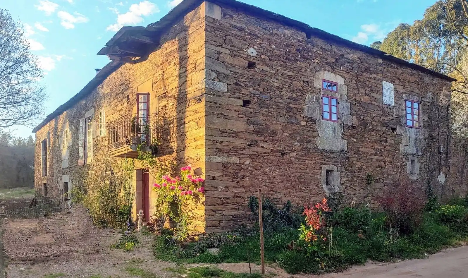 Photos Casa Torre – Pazo en Galice avec potentiel agricole