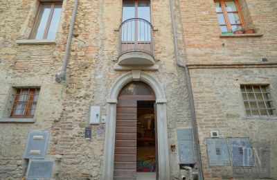 Appartement de caractère à vendre Città di Castello, Ombrie, Image 3/24