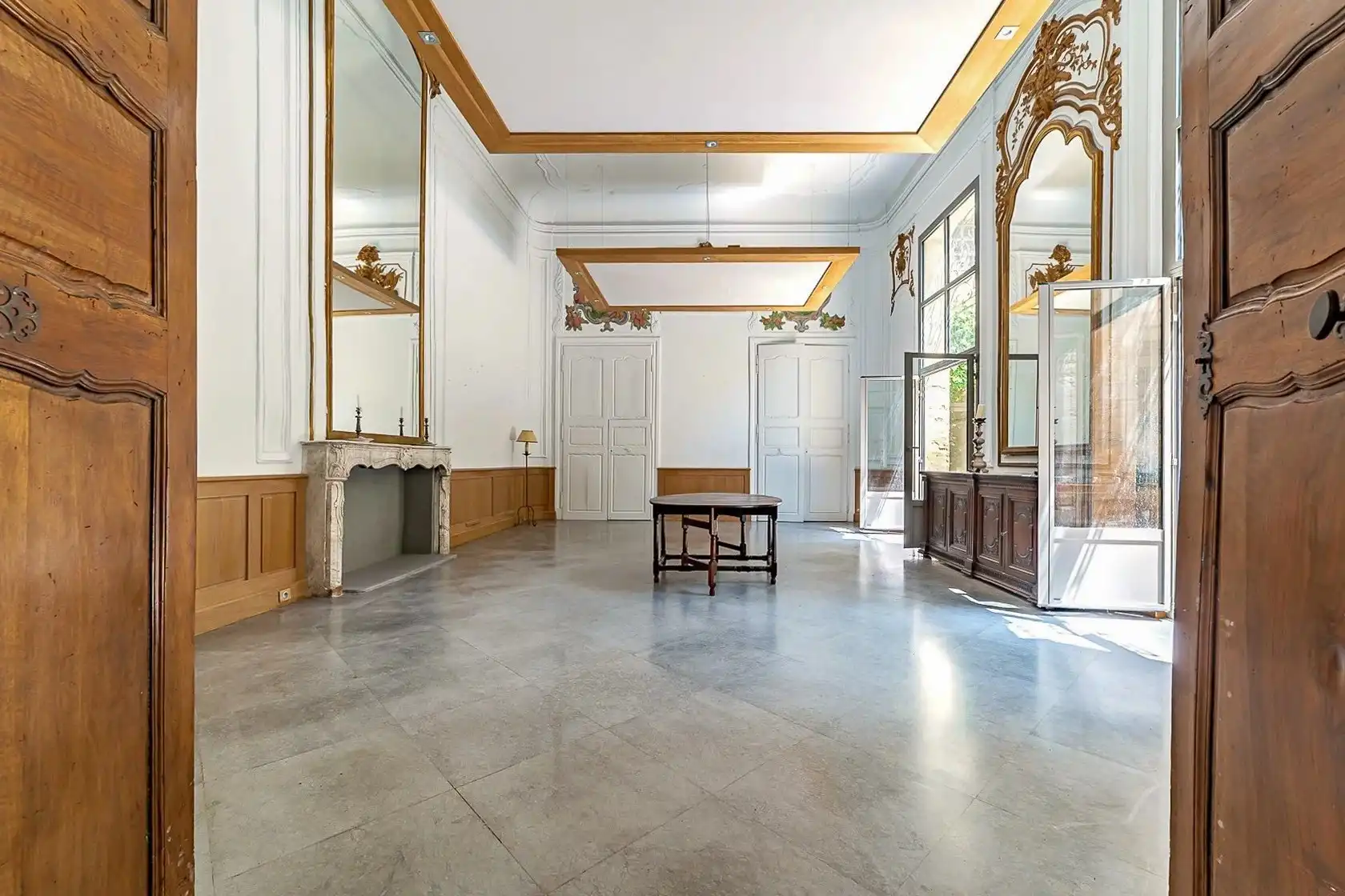 Photos Appartement d'exception du XVIe siècle de 191 m² avec jardin