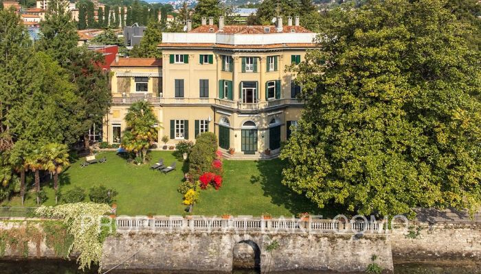 Appartement dans la Villa Cantaluppi – situation directe au bord du lac entre Côme et Cernobbio