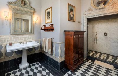 Château à vendre Capannori, Toscane, Salle de bain