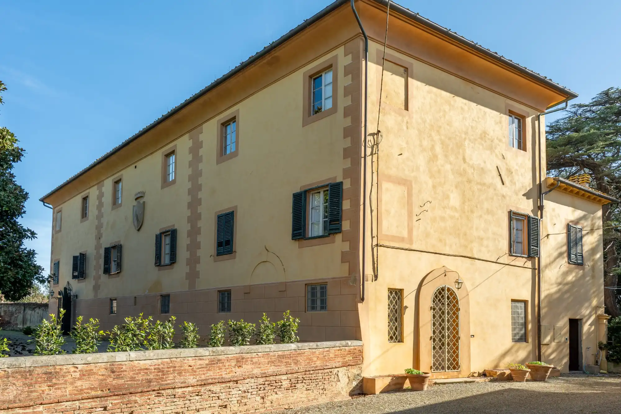Photos Demeure avec chapelle à fresques – projet hôtelier ou de retraite en Toscane