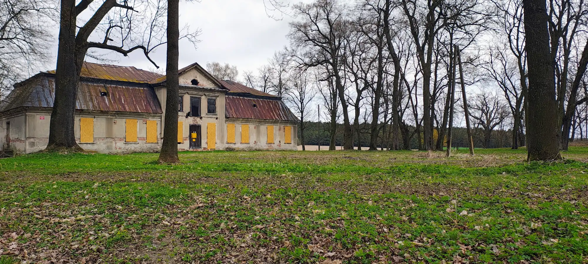 Photos Propriété avec manoir et parc à Raszków – 21 hectares