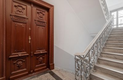 Propriétés historiques, Quartier des ambassades à Varsovie: Appartement de 7 pièces