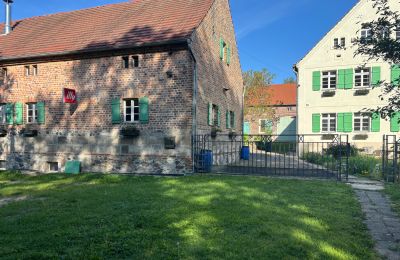 Propriétés historiques, Ancien corps de ferme dans la région frontalière entre la Pologne, l’Allemagne et la République tchèque