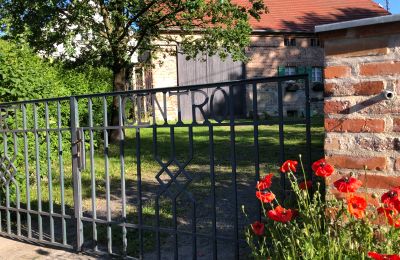 Propriétés historiques, Ancien corps de ferme dans la région frontalière entre la Pologne, l’Allemagne et la République tchèque