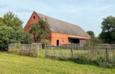 Manoir à vendre Brandebourg, Stall Rückansicht - Garten