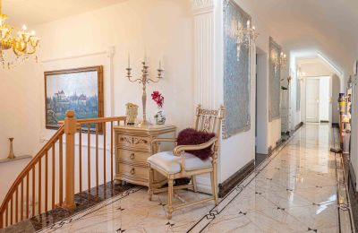 Château à vendre Bade-Wurtemberg, Treppe - Flur - 2. OG