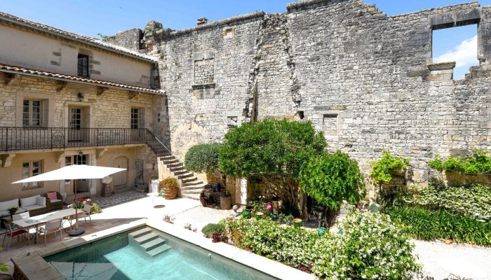 Propriété historique à vendre Uzès, Occitanie