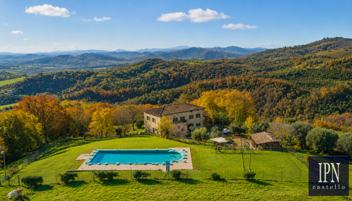 Maison de campagne avec vue panoramique près de Pérouse