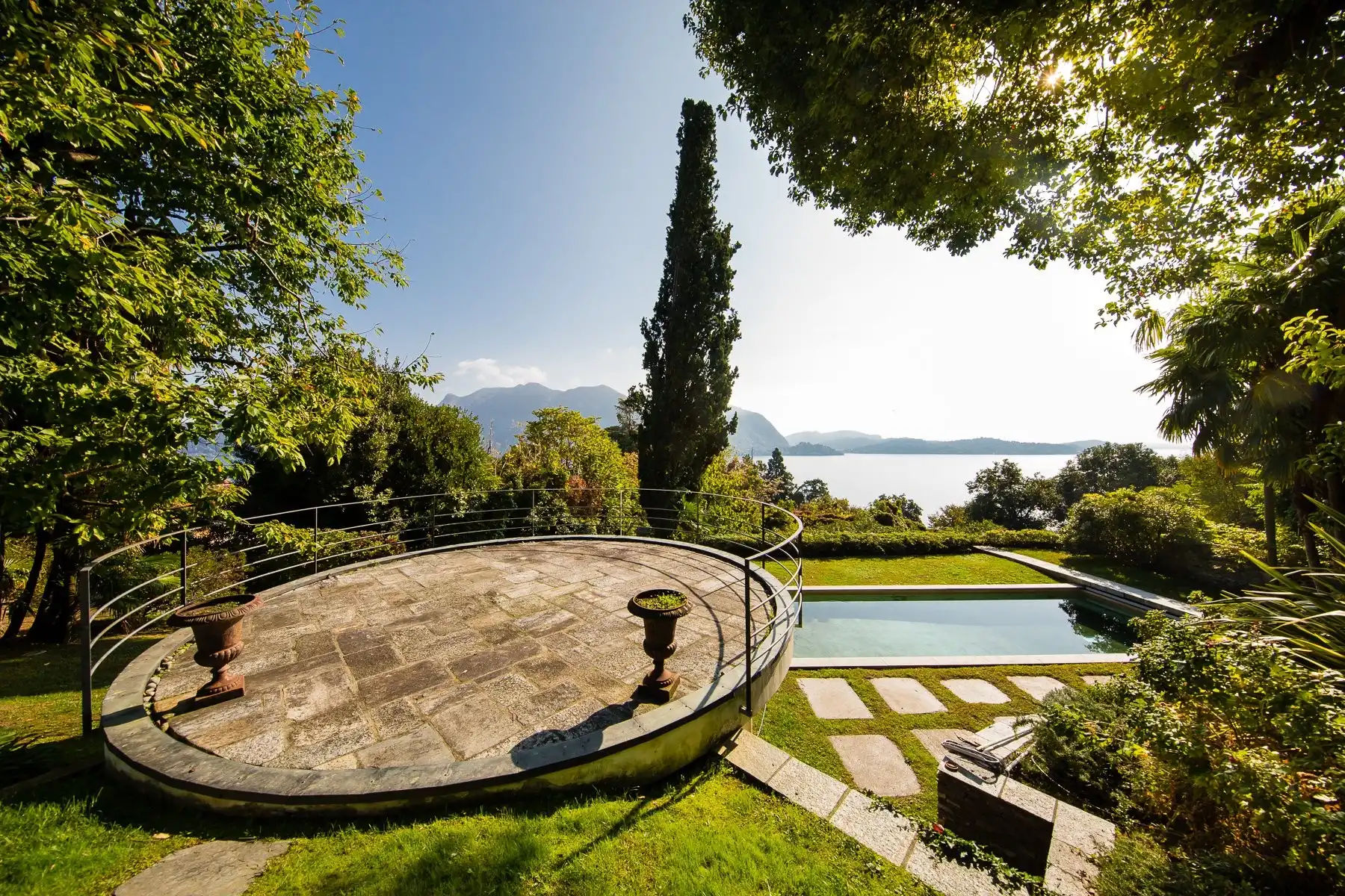 Photos Demeure à Verbania avec jardin et vue panoramique