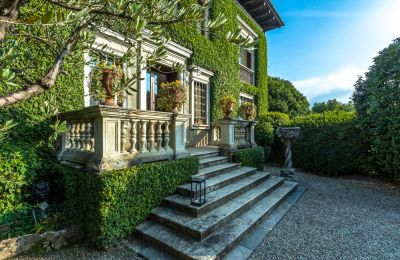 Propriétés, Lac Majeur Villa à Verbania avec jardin et vue panoramique