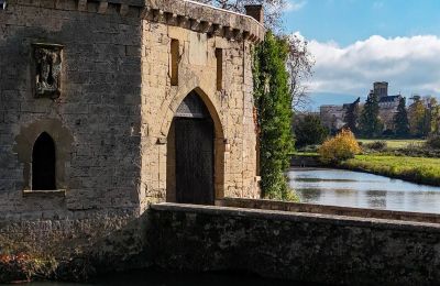 Château médiéval à vendre Valence, Auvergne-Rhône-Alpes, Image 4/28