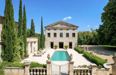 Château Uzès, Occitanie
