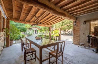 Maison de campagne à vendre Quattro Castella, Émilie-Romagne, Portico