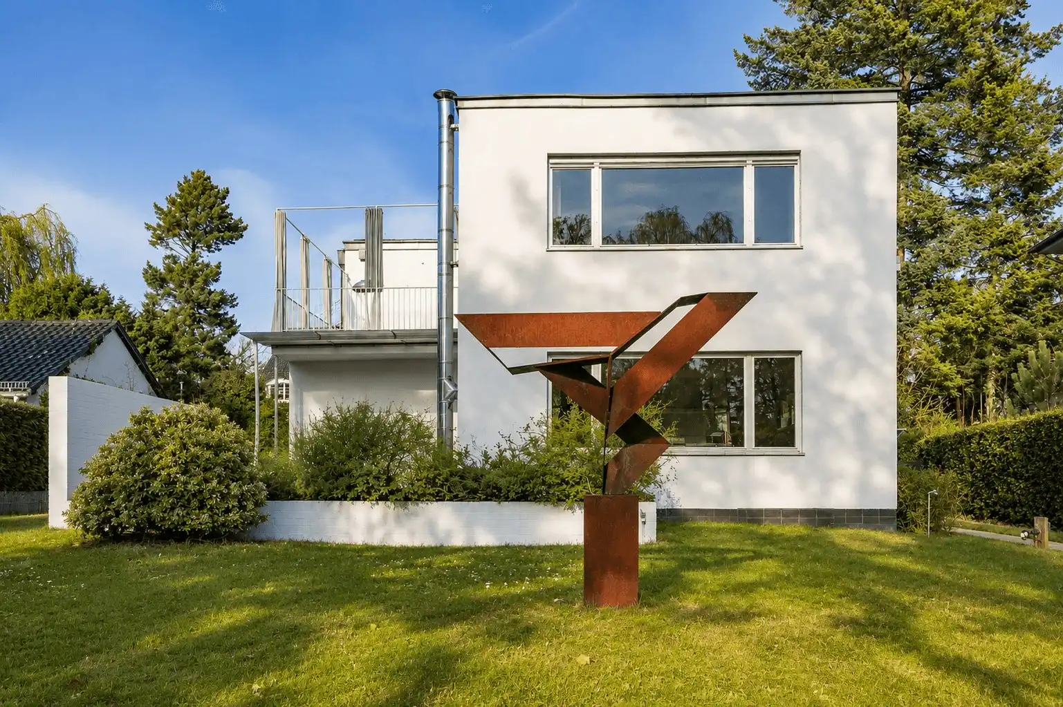 Photos Demeure de style Bauhaus avec vue sur le parc à Berlin-Dahlem - Monument historique