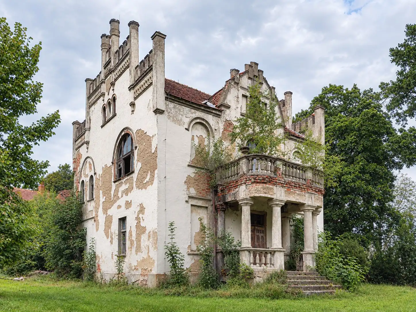 Photos Manoir à Piotrowo avec parc et dépendances - projet de rénovation