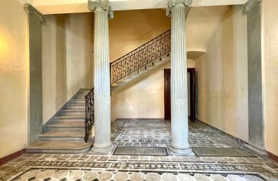 Villa historique à vendre Siena, Toscane:  RIF 2937 Eingangsbereich in herrschaftliche Etage