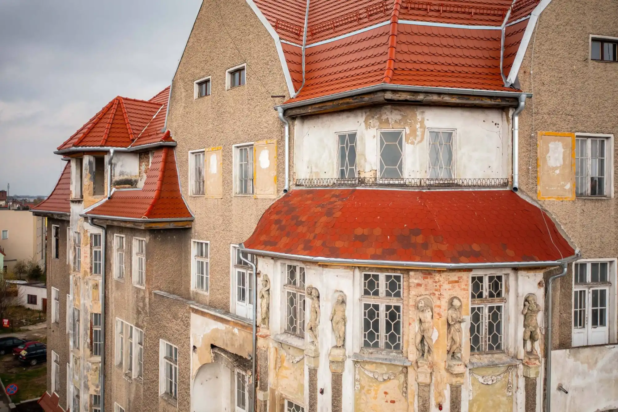 Photos Ancien Hôtel Kaiserhof à Dzierżoniów, Basse-Silésie