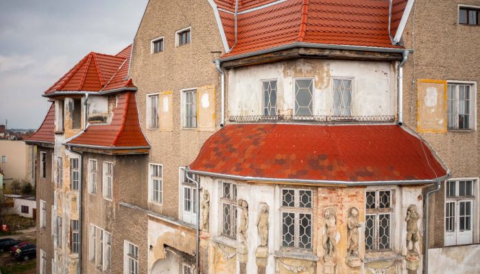Ancien Hôtel Kaiserhof à Dzierżoniów, Basse-Silésie
