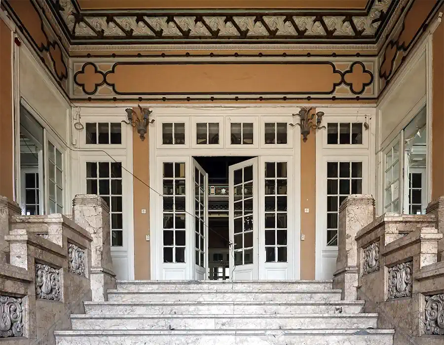 Vue actuelle du vestibule d’entrée de Casa Băileșteanu