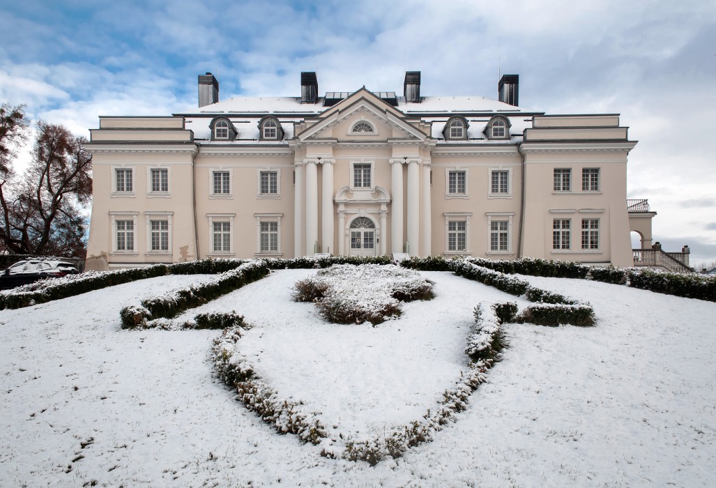 Palais à Komierowo, Couïavie-Poméranie, Komierowo