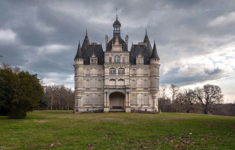 Ligny-le-Ribault, Chateau Bon Hotel - Étonnant château français: Château de Bon-Hôtel