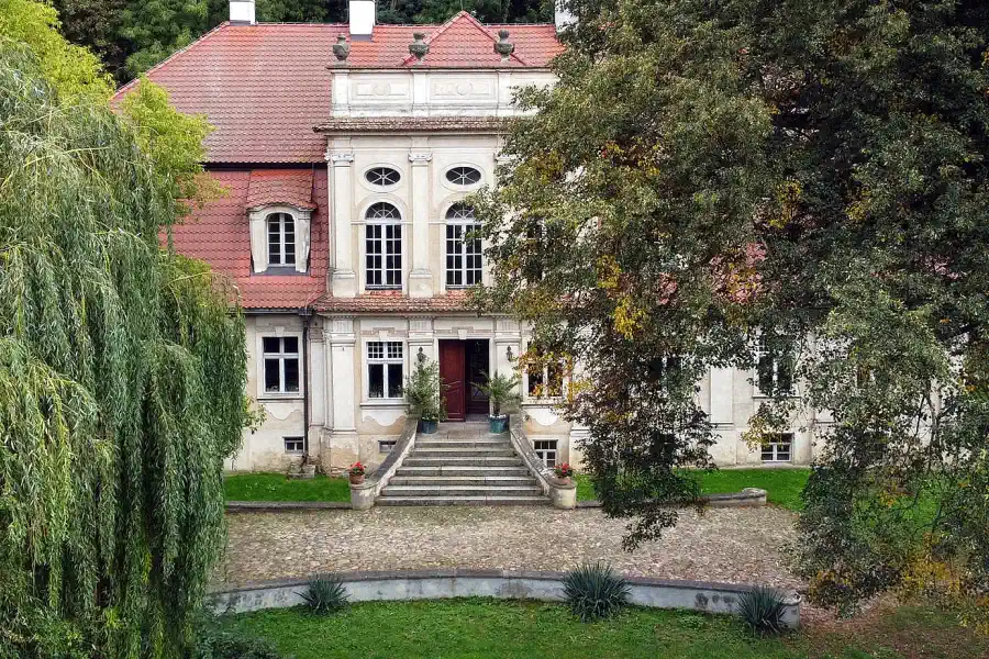 Demeures et manoirs en Pologne février 2026