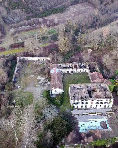 Monastère abandonné à vendre mai 2025