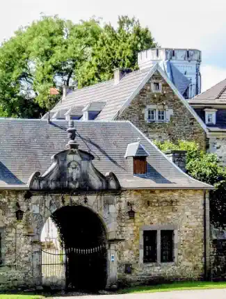 Château en Belgique près de l'Allemagne – Airbnb