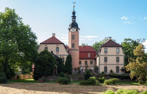 /pp/public_domain/thumb-deutschland-sachsen-machern-schloss.jpg