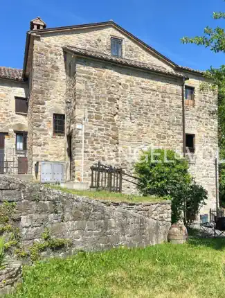 Maison en pierre rénovée avec jardin près de Parme, Ravarano Castello, Émilie-Romagne