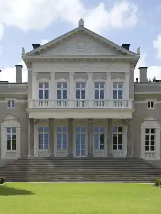 Palais de luxe dans un endroit fantastique près de Berlin, Szczecin, Poméranie occidentale