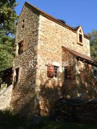 Logis du 17ème siècle rénové en pierre sur 2,5 hectares secteur Gourdon-Lot, Gourdon, Occitanie