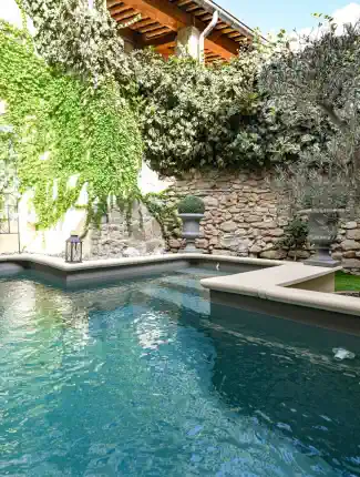 Demeure de caractère avec bassin à 14 km d’Uzès, Uzès, Occitanie