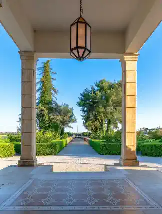 Villa historique en vente aux enchères privées avec piscine et dépendance à Mesagne, Mesagne, Pouilles
