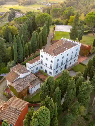 Domaine agricole avec château, vignobles et parc entre Pise et Florence, San Miniato, Toscane