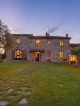 Domaine d’exception avec deux villas et revenu annuel élevé près de Florence, Pistoia, Toscane