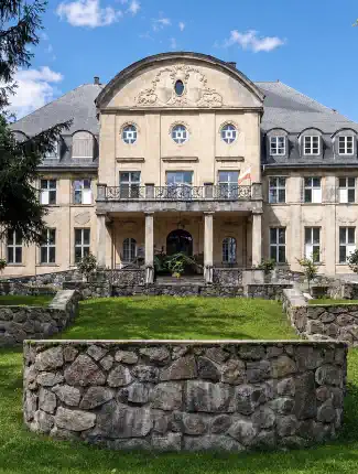 Manoir néo-baroque en Poméranie avec parc, Trzcinno, Poméranie