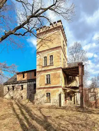 Pavillon de chasse de la fin du XVIIIe siècle à Staniszów, Staniszów, Basse-Silésie