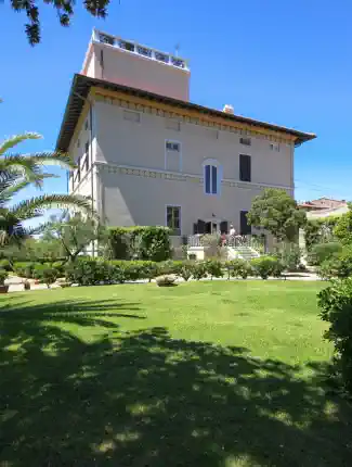 Demeure “Villa Bondi” avec vue sur la mer à Marina di Pisa, Marina di Pisa, Toscane