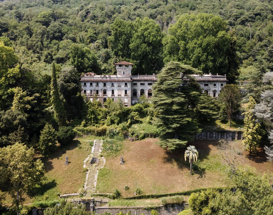 Villa abandonnée à Lesa, lac Majeur