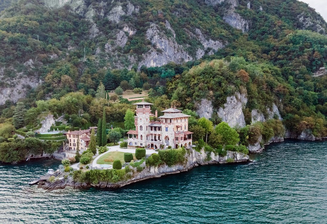 Propriétés à acheter : Villas au bord du lac en Italie